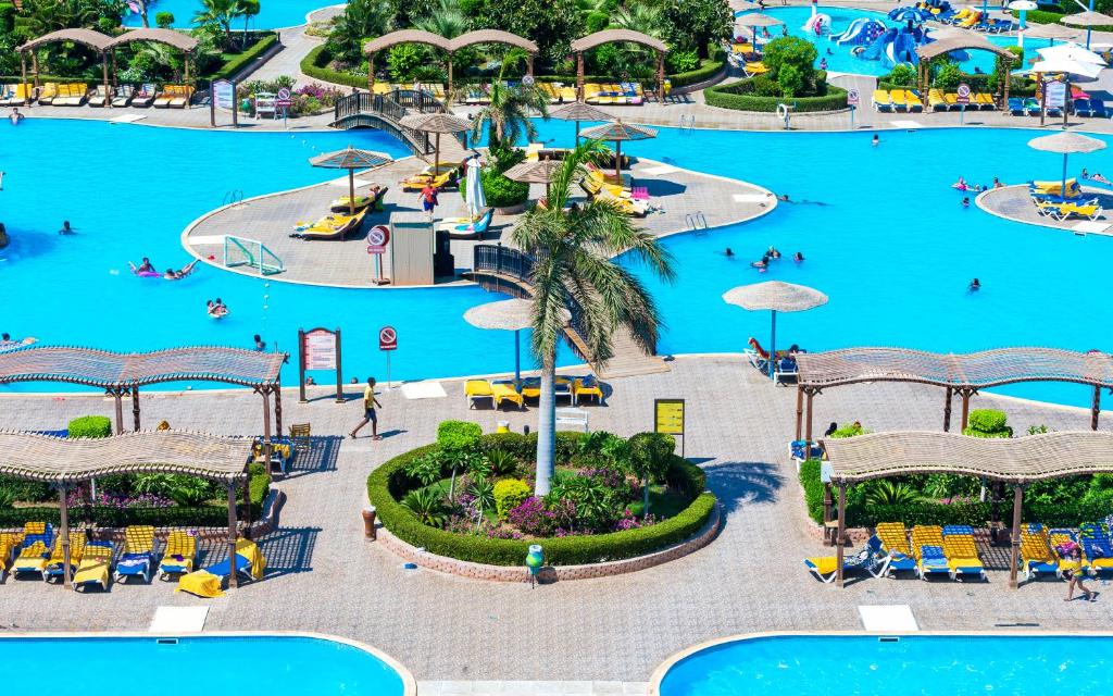 Hawaii Caesar Palace Aqua Park - Image 14